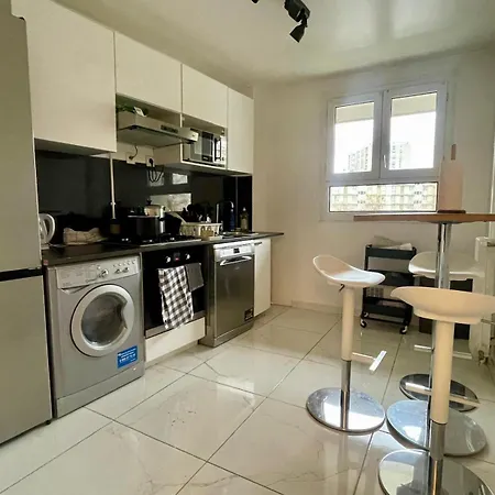 Proche De L'aeroport Charles De Gaulle Apartment *